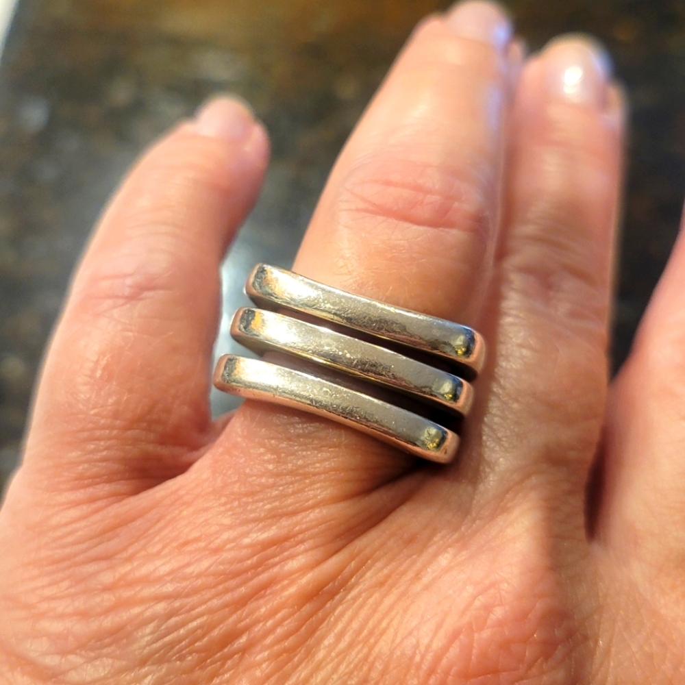 Silpada 925 Sterling Silver Triple Bar Ring R1618